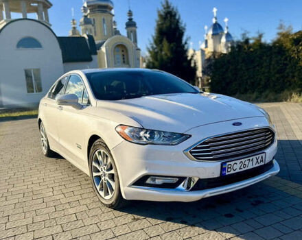 Белый Форд Фьюжн, объемом двигателя 2 л и пробегом 110 тыс. км за 14000 $, фото 1 на Automoto.ua