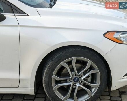 Білий Форд Фьюжен, об'ємом двигуна 2.5 л та пробігом 139 тис. км за 11100 $, фото 5 на Automoto.ua
