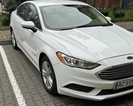 Белый Форд Фьюжн, объемом двигателя 2 л и пробегом 142 тыс. км за 14000 $, фото 1 на Automoto.ua