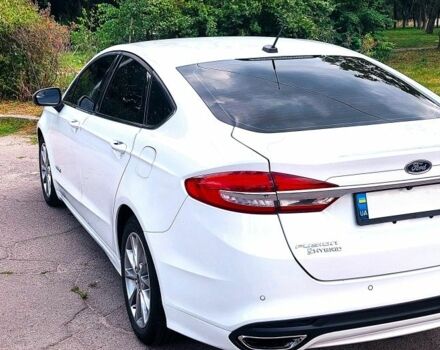 Белый Форд Фьюжн, объемом двигателя 2 л и пробегом 120 тыс. км за 14000 $, фото 3 на Automoto.ua