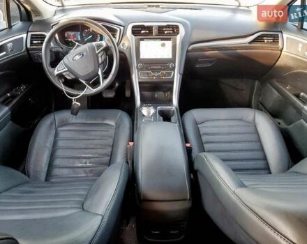 Білий Форд Фьюжен, об'ємом двигуна 2 л та пробігом 132 тис. км за 2500 $, фото 7 на Automoto.ua