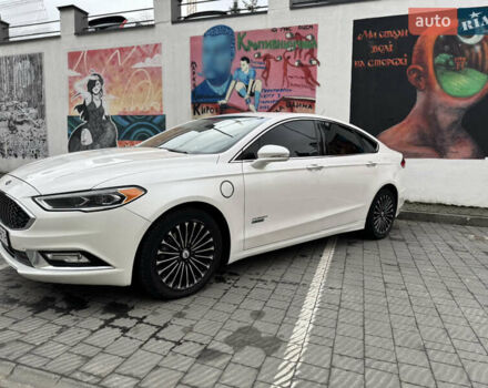 Білий Форд Фьюжен, об'ємом двигуна 2 л та пробігом 187 тис. км за 15000 $, фото 1 на Automoto.ua