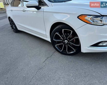 Білий Форд Фьюжен, об'ємом двигуна 2.5 л та пробігом 109 тис. км за 13200 $, фото 13 на Automoto.ua