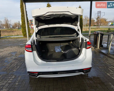 Белый Форд Фьюжн, объемом двигателя 2 л и пробегом 149 тыс. км за 13700 $, фото 9 на Automoto.ua