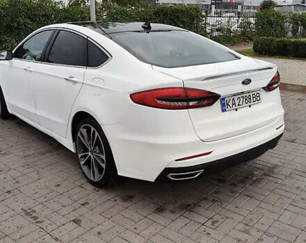 Белый Форд Фьюжн, объемом двигателя 2 л и пробегом 127 тыс. км за 14400 $, фото 3 на Automoto.ua