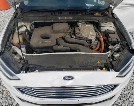 Белый Форд Фьюжн, объемом двигателя 2 л и пробегом 68 тыс. км за 2000 $, фото 10 на Automoto.ua