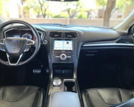 Білий Форд Фьюжен, об'ємом двигуна 2 л та пробігом 89 тис. км за 7000 $, фото 10 на Automoto.ua