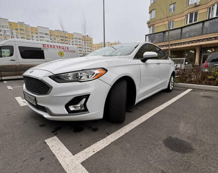 Білий Форд Фьюжен, об'ємом двигуна 2 л та пробігом 68 тис. км за 17200 $, фото 9 на Automoto.ua