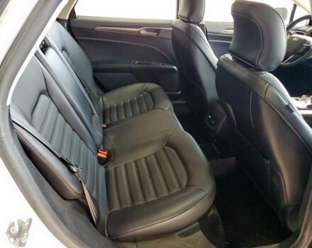 Белый Форд Фьюжн, объемом двигателя 0 л и пробегом 96 тыс. км за 2900 $, фото 9 на Automoto.ua