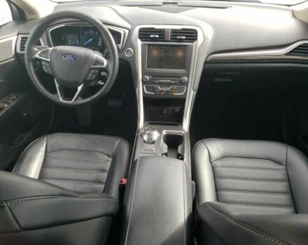Білий Форд Фьюжен, об'ємом двигуна 2 л та пробігом 129 тис. км за 1500 $, фото 7 на Automoto.ua