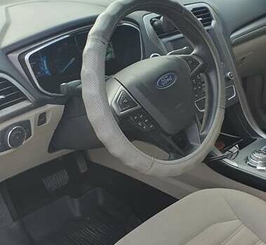 Белый Форд Фьюжн, объемом двигателя 2 л и пробегом 102 тыс. км за 12500 $, фото 5 на Automoto.ua