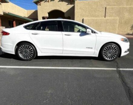 Білий Форд Фьюжен, об'ємом двигуна 2 л та пробігом 89 тис. км за 7000 $, фото 5 на Automoto.ua