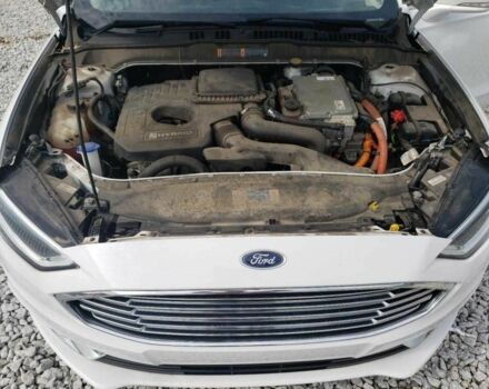 Білий Форд Фьюжен, об'ємом двигуна 2 л та пробігом 129 тис. км за 1500 $, фото 10 на Automoto.ua