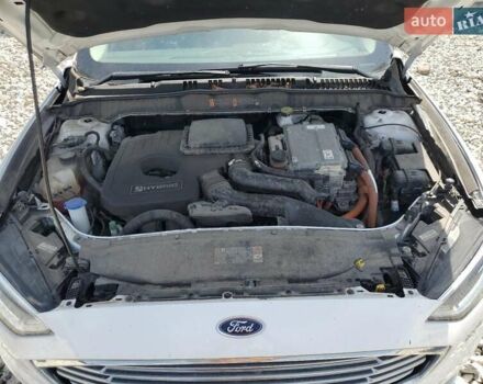 Білий Форд Фьюжен, об'ємом двигуна 2 л та пробігом 144 тис. км за 2500 $, фото 10 на Automoto.ua