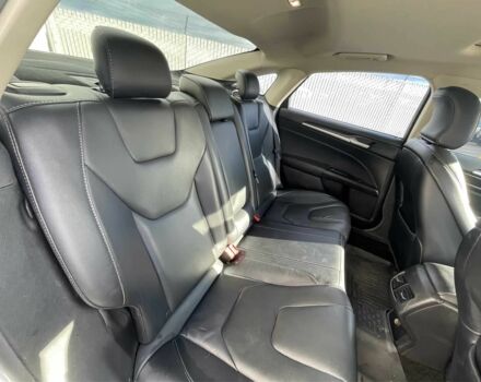 Білий Форд Фьюжен, об'ємом двигуна 2 л та пробігом 36 тис. км за 5000 $, фото 8 на Automoto.ua