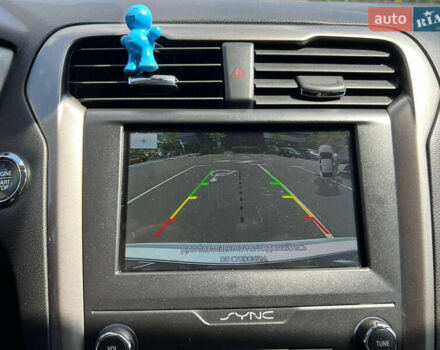 Білий Форд Фьюжен, об'ємом двигуна 2 л та пробігом 180 тис. км за 15750 $, фото 7 на Automoto.ua