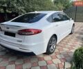 Білий Форд Фьюжен, об'ємом двигуна 2 л та пробігом 112 тис. км за 16500 $, фото 4 на Automoto.ua