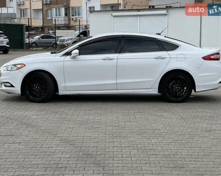 Форд Фьюжн 2018 в Одессе на Automoto.ua Белый Форд Фьюжн, объемом двигателя 2 л и пробегом 215 тыс. км за 14000 $, фото 2 на Automoto.ua