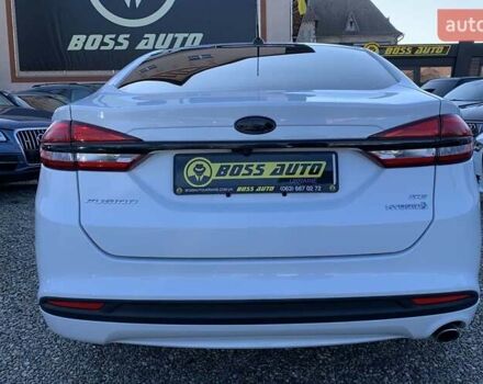 Белый Форд Фьюжн, объемом двигателя 2 л и пробегом 137 тыс. км за 14800 $, фото 4 на Automoto.ua