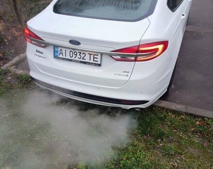 Білий Форд Фьюжен, об'ємом двигуна 2 л та пробігом 130 тис. км за 16850 $, фото 1 на Automoto.ua