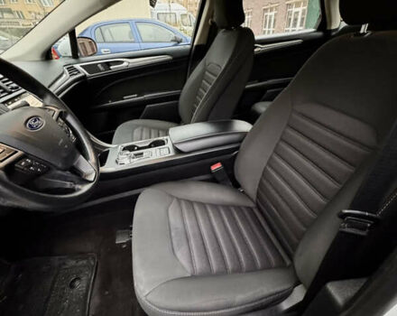 Білий Форд Фьюжен, об'ємом двигуна 2 л та пробігом 68 тис. км за 17200 $, фото 34 на Automoto.ua