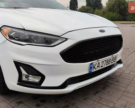 Форд Фьюжн 2018 в Киеве на Automoto.ua Белый Форд Фьюжн, объемом двигателя 2 л и пробегом 125 тыс. км за 12500 $, фото 2 на Automoto.ua
