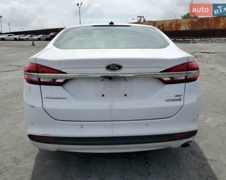 Білий Форд Фьюжен, об'ємом двигуна 2 л та пробігом 143 тис. км за 3000 $, фото 4 на Automoto.ua