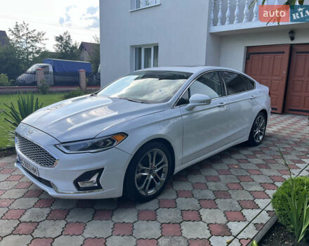 Форд Фьюжн 2018 в Львове на Automoto.ua Белый Форд Фьюжн, объемом двигателя 2 л и пробегом 96 тыс. км за 18600 $, фото 5 на Automoto.ua