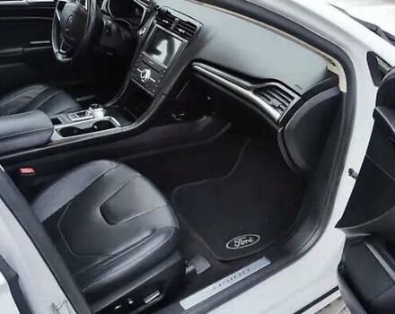 Белый Форд Фьюжн, объемом двигателя 2 л и пробегом 127 тыс. км за 14400 $, фото 7 на Automoto.ua