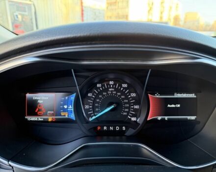 Білий Форд Фьюжен, об'ємом двигуна 2 л та пробігом 155 тис. км за 15000 $, фото 7 на Automoto.ua