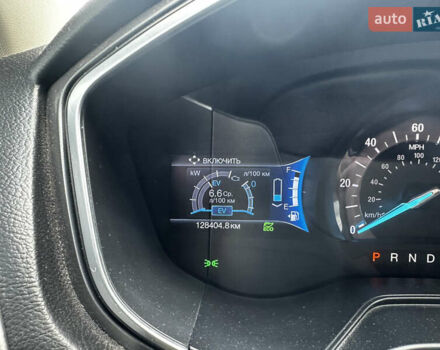 Белый Форд Фьюжн, объемом двигателя 2 л и пробегом 130 тыс. км за 14400 $, фото 22 на Automoto.ua