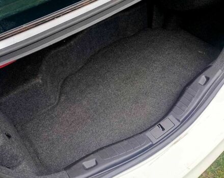 Белый Форд Фьюжн, объемом двигателя 2 л и пробегом 130 тыс. км за 16850 $, фото 3 на Automoto.ua