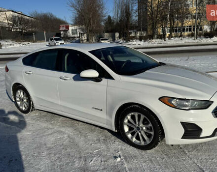 Білий Форд Фьюжен, об'ємом двигуна 0 л та пробігом 199 тис. км за 13100 $, фото 17 на Automoto.ua