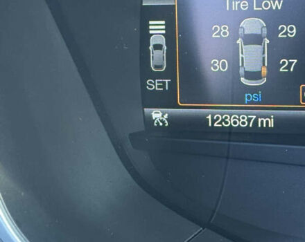 Білий Форд Фьюжен, об'ємом двигуна 0 л та пробігом 199 тис. км за 13100 $, фото 12 на Automoto.ua