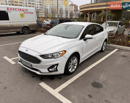 Білий Форд Фьюжен, об'ємом двигуна 2 л та пробігом 68 тис. км за 17200 $, фото 6 на Automoto.ua