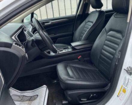 Белый Форд Фьюжн, объемом двигателя 2 л и пробегом 36 тыс. км за 10000 $, фото 8 на Automoto.ua