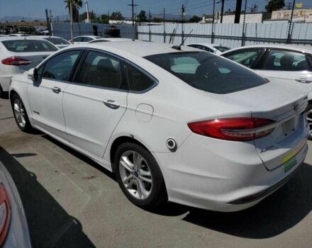 Форд Фьюжен 2018 у Івано-Франківську на Automoto.ua Білий Форд Фьюжен, об'ємом двигуна 2 л та пробігом 20 тис. км за 1800 $, фото 1 на Automoto.ua