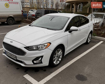 Білий Форд Фьюжен, об'ємом двигуна 2 л та пробігом 68 тис. км за 17200 $, фото 5 на Automoto.ua