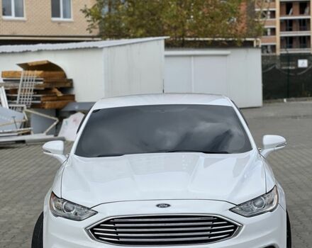 Білий Форд Фьюжен, об'ємом двигуна 2 л та пробігом 215 тис. км за 14000 $, фото 1 на Automoto.ua