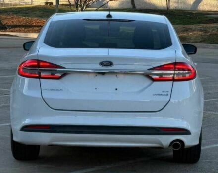 Білий Форд Фьюжен, об'ємом двигуна 2 л та пробігом 31 тис. км за 12000 $, фото 6 на Automoto.ua