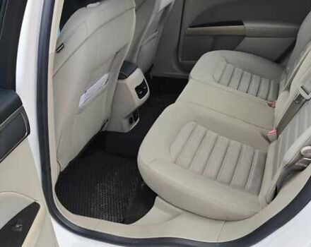 Белый Форд Фьюжн, объемом двигателя 2 л и пробегом 162 тыс. км за 15600 $, фото 11 на Automoto.ua