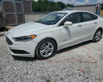 Белый Форд Фьюжн, объемом двигателя 2 л и пробегом 68 тыс. км за 2000 $, фото 2 на Automoto.ua