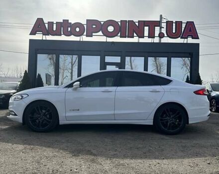 Белый Форд Фьюжн, объемом двигателя 2 л и пробегом 55 тыс. км за 14700 $, фото 5 на Automoto.ua