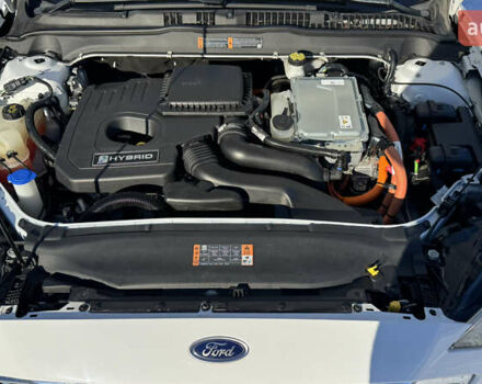 Білий Форд Фьюжен, об'ємом двигуна 0 л та пробігом 199 тис. км за 13100 $, фото 10 на Automoto.ua