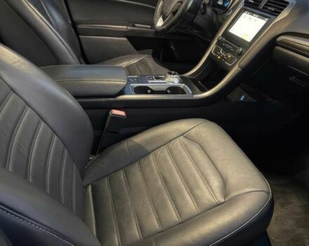 Білий Форд Фьюжен, об'ємом двигуна 2 л та пробігом 39 тис. км за 2200 $, фото 6 на Automoto.ua