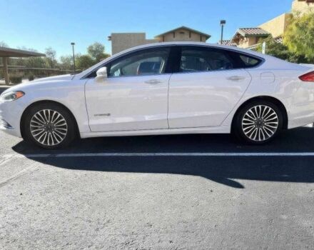 Білий Форд Фьюжен, об'ємом двигуна 2 л та пробігом 89 тис. км за 7000 $, фото 4 на Automoto.ua