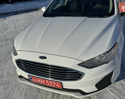 Білий Форд Фьюжен, об'ємом двигуна 0 л та пробігом 199 тис. км за 13100 $, фото 9 на Automoto.ua
