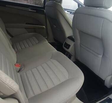 Белый Форд Фьюжн, объемом двигателя 2 л и пробегом 102 тыс. км за 12500 $, фото 11 на Automoto.ua