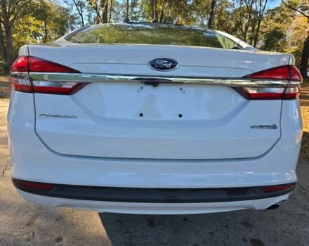 Білий Форд Фьюжен, об'ємом двигуна 2 л та пробігом 44 тис. км за 10400 $, фото 5 на Automoto.ua