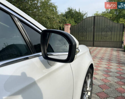 Форд Фьюжн 2018 в Львове на Automoto.ua Белый Форд Фьюжн, объемом двигателя 2 л и пробегом 96 тыс. км за 18600 $, фото 17 на Automoto.ua